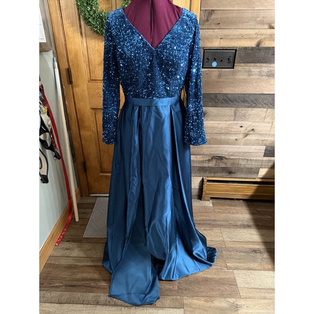 Wear Your Love Formal Sequined Gown Size 10 NWT
